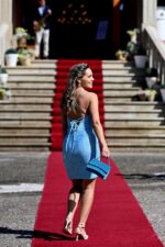 VESTIDO CURTO AZUL COM LANTEJOULAS PONTO CHIC - Image 4