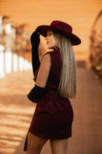 VESTIDO BORDEAUX COM CINTO PONTO CHIC PREMIUM - Image 5