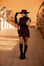 VESTIDO BORDEAUX COM CINTO PONTO CHIC PREMIUM - Image 2