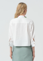 CAMISA CURTA BRANCA COM APLICAÇÕES FRACOMINA - Image 6