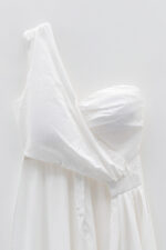 TOP BRANCO COM FOLHO LONGO ELEH - Image 5