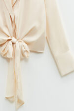 BLUSA CREME EM TRESPASSE ELEH - Image 2