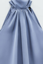 BLUSA ACETINADO AZUL COM GOLA HALTER ELEH - Image 2