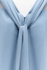 VESTIDO AZUL CLARO COM LENÇO EMBUTIDO ELEH - Image 2