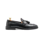 MOCASSIM CLÁSSICO COM POMPOM PRETO ZOLF - Image 3