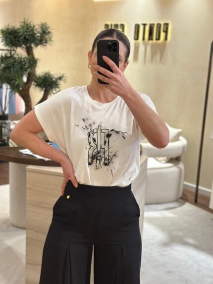 T SHIRT BRANCA OVERSIZE COM LOGO FRACOMINA