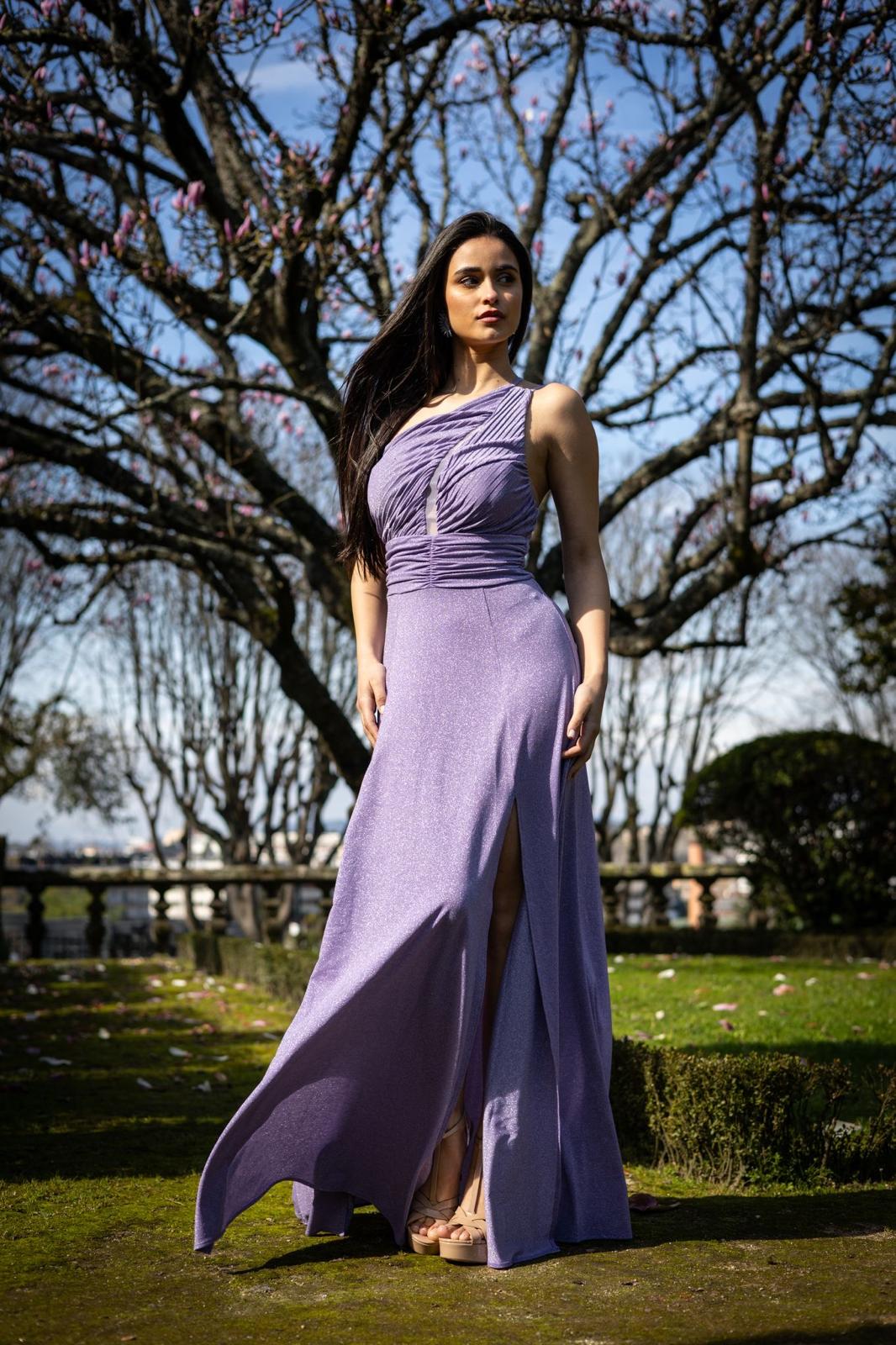 WhatsApp Image 2025-02-20 at 19.03.13 (9) VESTIDO LAVANDA EM LUREX RINASCIMENTO - Image 1