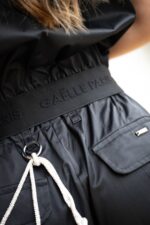 CALÇA TROMPETE COM ACESSORIO GAELLE PARIS - Image 2
