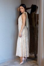 VESTIDO BEGE COM LANTEJOULAS ANIYE BY