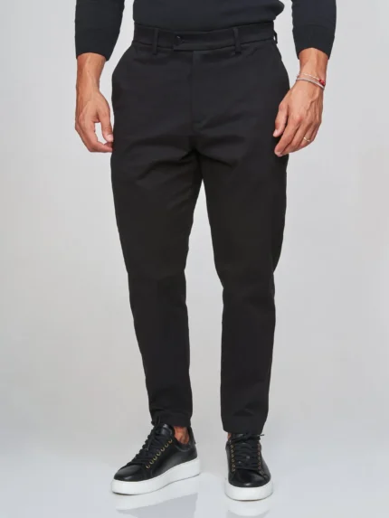 CALÇA CHINO TAPARED PRETA