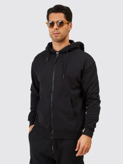CASACO HOODIE PRETO ZOLF
