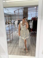 VESTIDO CAMISEIRO TECIDO BORDADO PONTO CHIC - Image 3