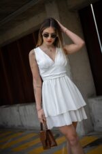 VESTIDO BRANCO COM FOLHOS PONTO CHIC - Image 2