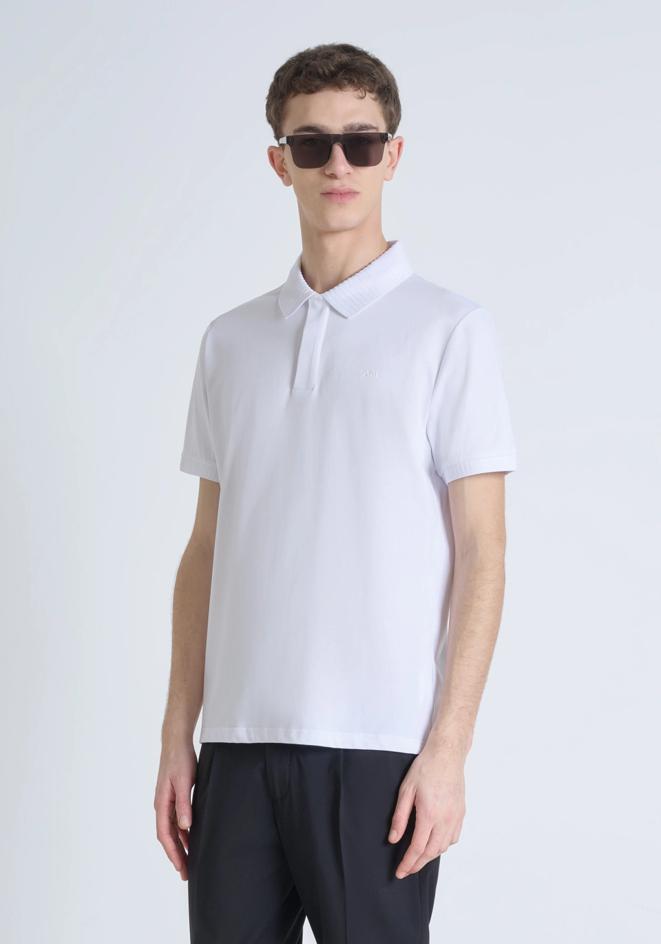 MMKS02484-FA100258-1000_01 POLO BRANCO ANTONY MORATO - Image 1