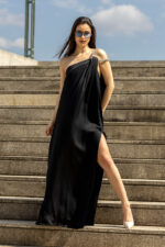 VESTIDO LONGO ACETINADO PRETO DE OMBRO EM BRILHO ELEH - Image 3