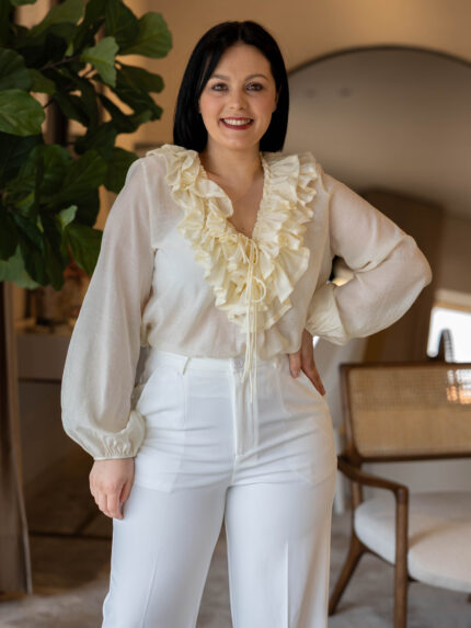 BLUSA AMARELA COM FOLHO PONTO CHIC