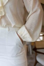 BLUSA AMARELA COM FOLHO PONTO CHIC - Image 3