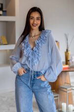 BLUSA AZUL COM FOLHO PONTO CHIC