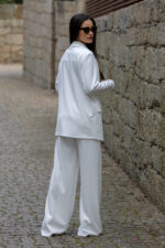 BLAZER BRANCO APLICAÇÃO FLOR RINASCIMENTO - Image 5