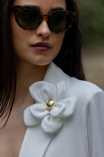 BLAZER BRANCO APLICAÇÃO FLOR RINASCIMENTO - Image 3