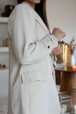 BLAZER BEGE BOTÃO DOURADO PONTO CHIC - Image 6