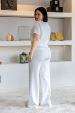 T-SHIRT BRANCA COM BORDADO PONTO CHIC - Image 3