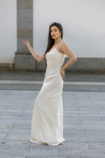 VESTIDO LONGO ACETINADO BEGE ELEH - Image 2