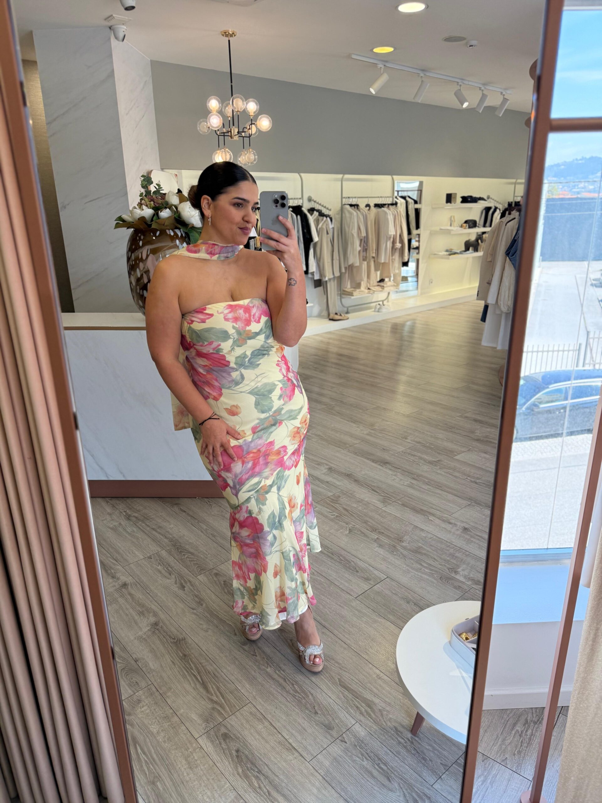 eed673b7-7a29-44a8-9df1-a22e23c61e3d VESTIDO COMPRIDO ESTAMPADO PONTO CHIC - Image 1
