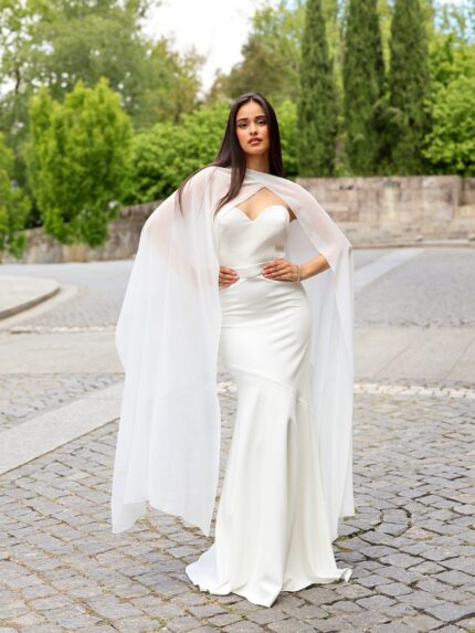 VESTIDO BRANCO COMPRIDO COM LENÇO PONTO CHIC