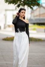 CAMISOLA PRETA FRANZIDA PONTO CHIC