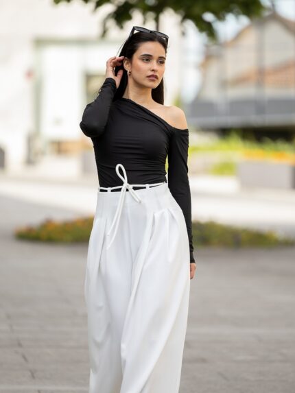 CAMISOLA PRETA FRANZIDA PONTO CHIC