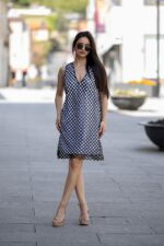 VESTIDO COM TECIDO REDE EM LANTEJOULAS JIJIL