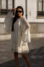 VESTIDO CRU FLUIDO COM FOLHOS PONTO CHIC