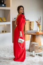 VESTIDO COMPRIDO VERMELHO COM APLICAÇÃO PONTO CHIC