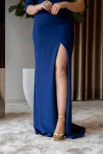 VESTIDO COMPRIDO AZUL COM RACHA PONTO CHIC - Image 5
