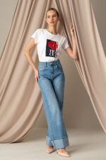 T-SHIRT BRANCA COM ESTAMPADO FERRACHE