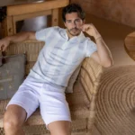 POLO TRICOT COM RISCA E FECHO AZUL CLARO ZOLF