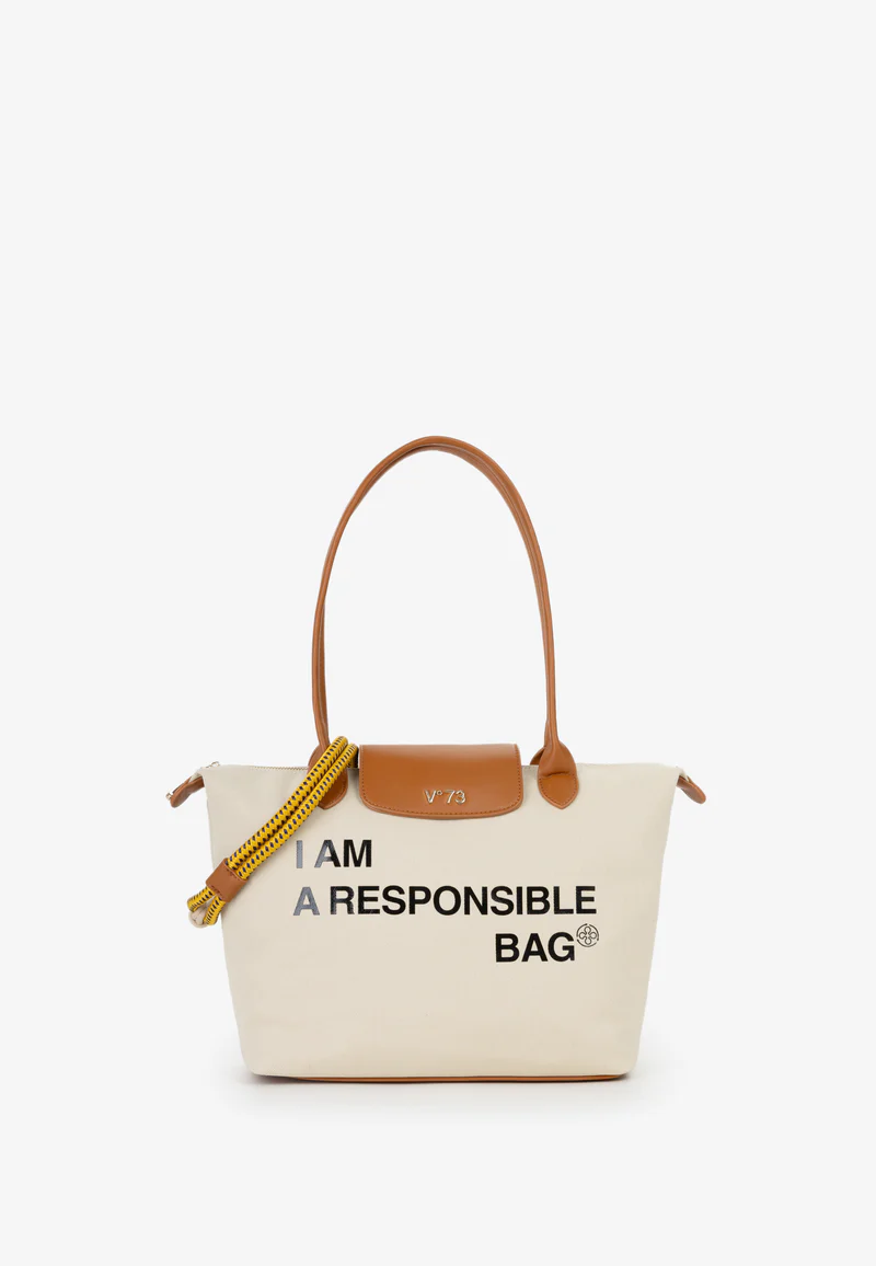 73BS9N001_9_073 BOLSA BEGE COM MENSAGEM E DETALHES EM PELE CAMEL PONTO CHIC - Image 1