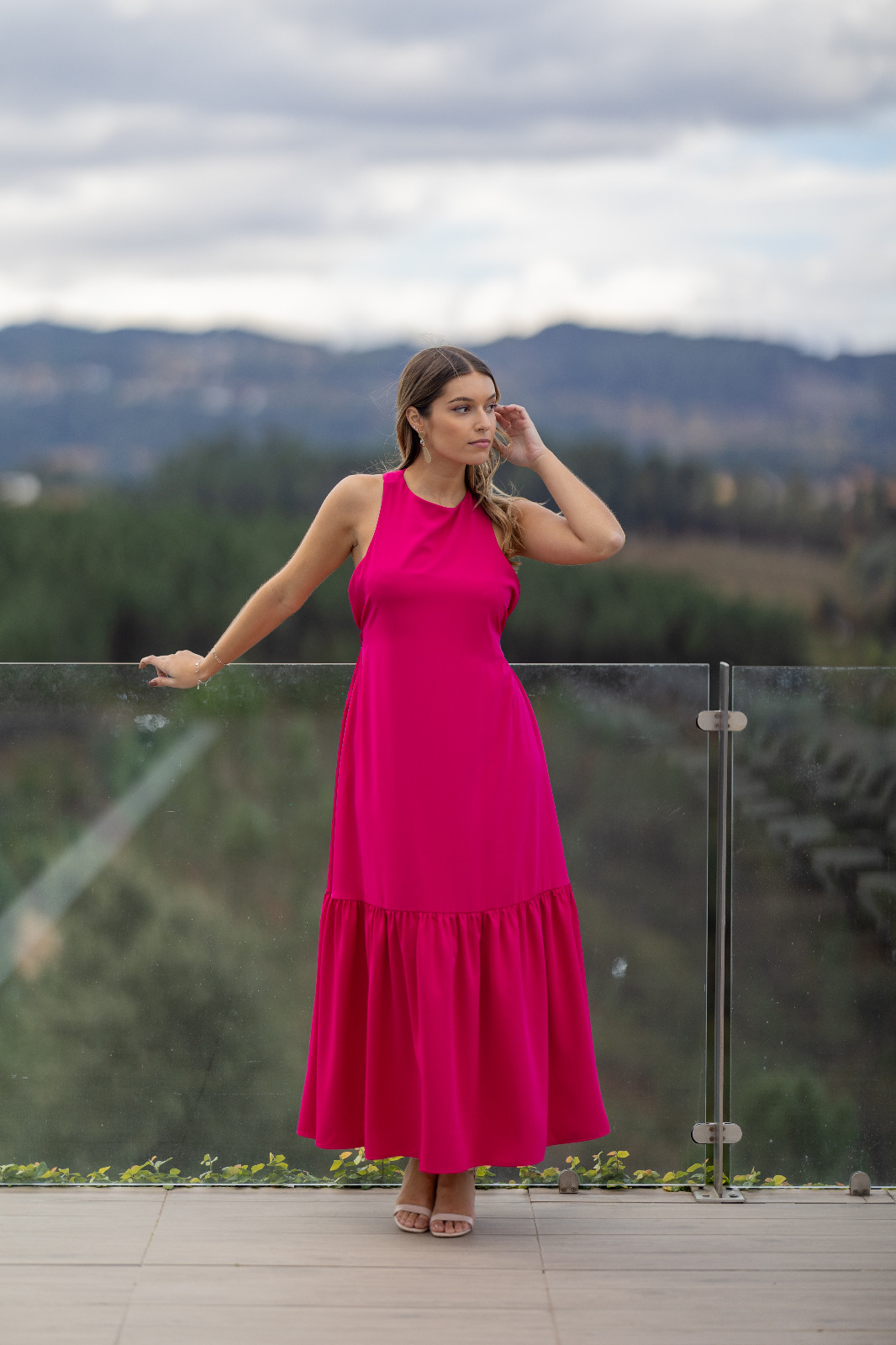 b418857a-9b66-4089-b6f4-7fb377295b7c VESTIDO COMPRIDO FUCHSIA COM FOLHO PONTO CHIC - Image 1