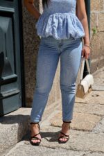 CALÇA  DE GANGA MOM JEANS PONTO CHIC - Image 4