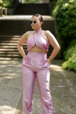 CONJUNTO TOP E CALÇA ROSA PONTO CHIC - Image 2