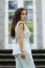 CONJUNTO AZUL COLETE E PANTALONA PONTO CHIC - Image 5