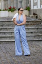 MACACÃO AZUL COM PREGAS PONTO CHIC