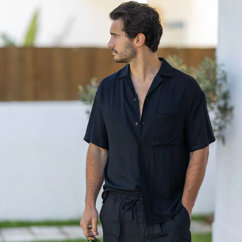 251907000-4 CAMISA MANGA CURTA FLUÍDA PRETO ZOLF - Image 1