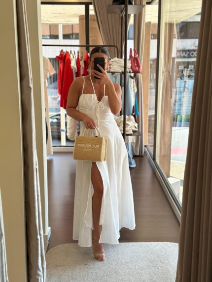VESTIDO COMPRIDO BRANCO COM RACHA PONTO CHIC