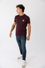 T-SHIRT BORDO COM ESTAMPADO LEÃO ANTONY MORATO - Image 2