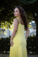 VESTIDO COMPRIDO AMARELO COM FOLHOS PONTO CHIC - Image 2
