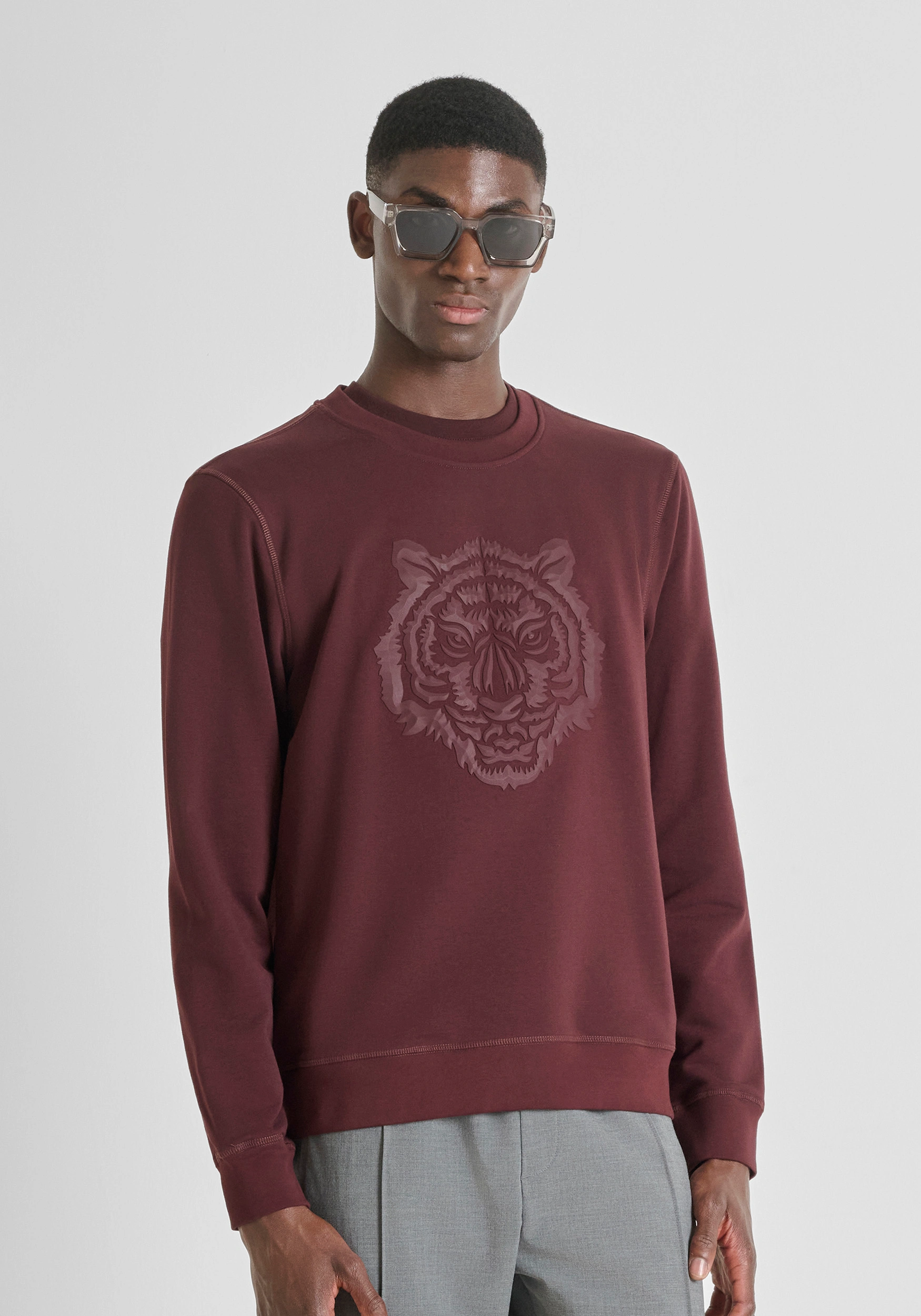 MMFL01088-FA150222-5105_01 CAMISOLA BORDO COM ESTAMPADO TIGRE ANTONY MORATO - Image 1
