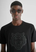 T-SHIRT PRETO COM ESTAMPADO TIGRE ANTONY MORATO - Image 3