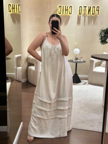 VESTIDO BEGE FLUÍDO PONTO CHIC